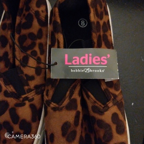 Bobbie Brooks Leopard Slip-On Sneakers | Animal Print Flats sz8 - Picture 6 of 6